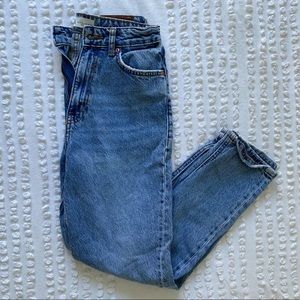 Zara High Rise 90’s Mom Jeans NWOT